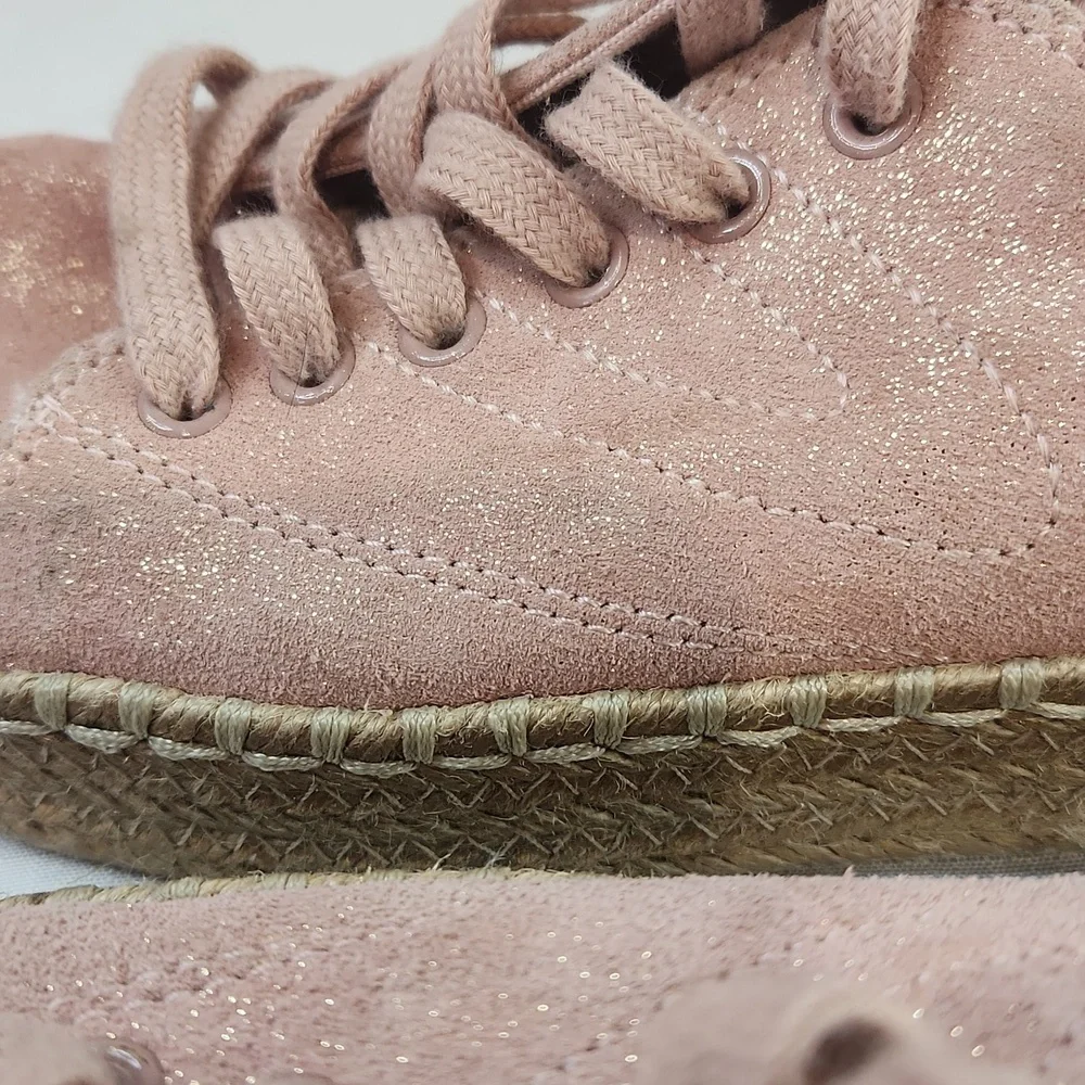 Tretorn Eve 2 Pink Suede Platform Sneakers. Size 7
